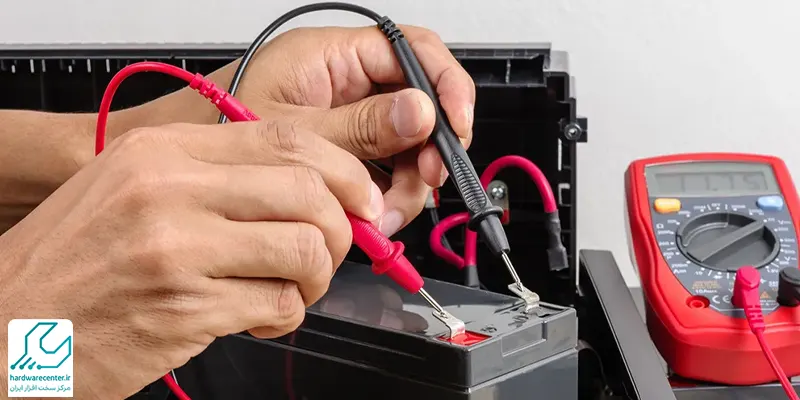 شارژ نشدن باتری یو پی اس به دلیل خرابی